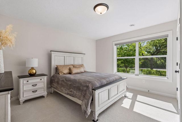 5525 Eden Prairie Road, Minnetonka, MN 55345