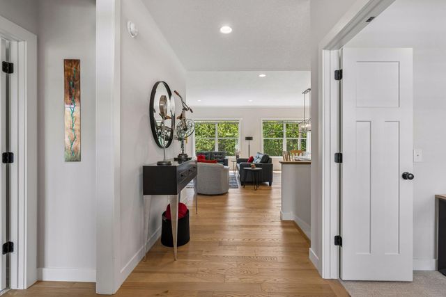5525 Eden Prairie Road, Minnetonka, MN 55345