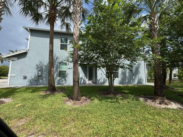 1887 SE Ocean Cove Way, Stuart, FL 34996