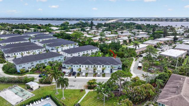 1887 SE Ocean Cove Way, Stuart, FL 34996