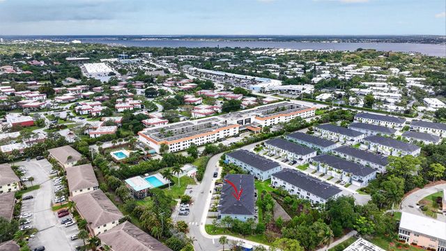 1887 SE Ocean Cove Way, Stuart, FL 34996