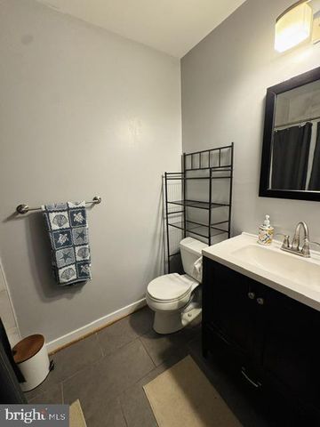 37 T ST NE, Washington, DC 20002