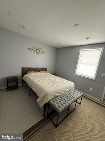 37 T ST NE, Washington, DC 20002