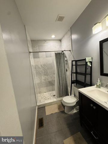 37 T ST NE, Washington, DC 20002