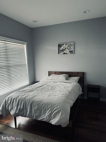 37 T ST NE, Washington, DC 20002