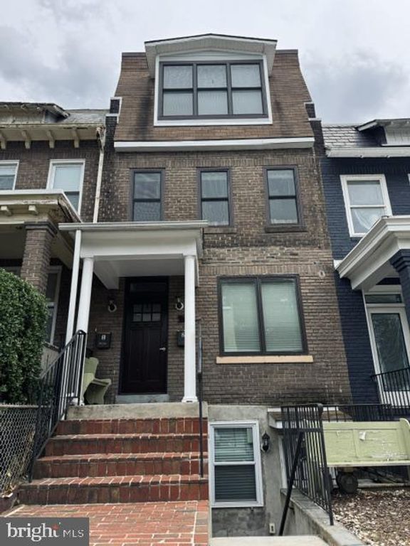 37 T ST NE, Washington, DC 20002