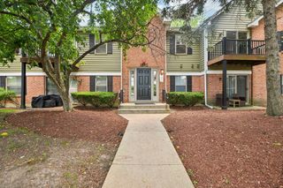 1543 Raymond Drive 204, Naperville, IL 60563