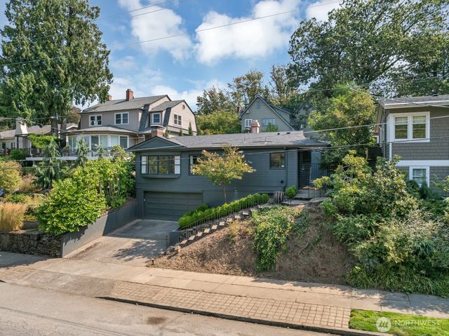 3916 SW Council Crest Drive, Portland, OR 97239