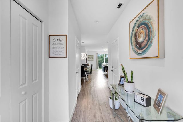 5431 Flannigan Way, Lake Worth, FL 33463