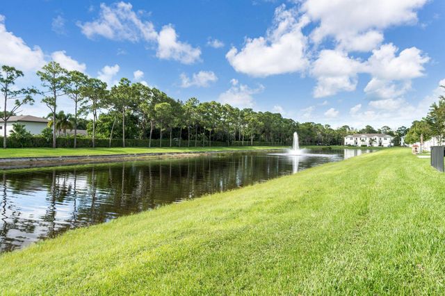 5431 Flannigan Way, Lake Worth, FL 33463