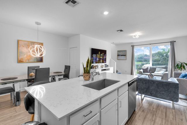 5431 Flannigan Way, Lake Worth, FL 33463