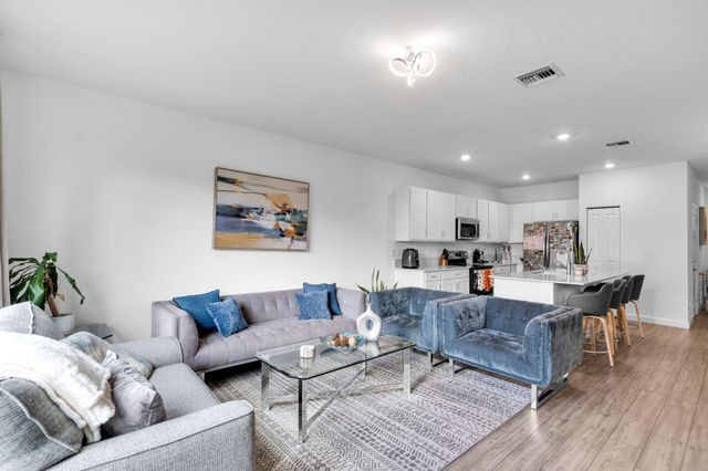 5431 Flannigan Way, Lake Worth, FL 33463