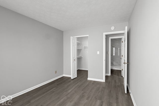 6264 Old Barn Court, Indianapolis, IN 46268