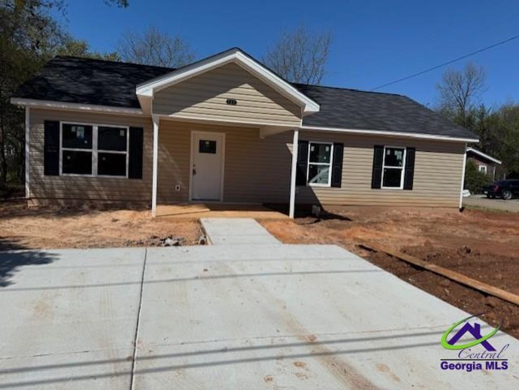 121 Hampton Street, Fort Valley, GA 31030