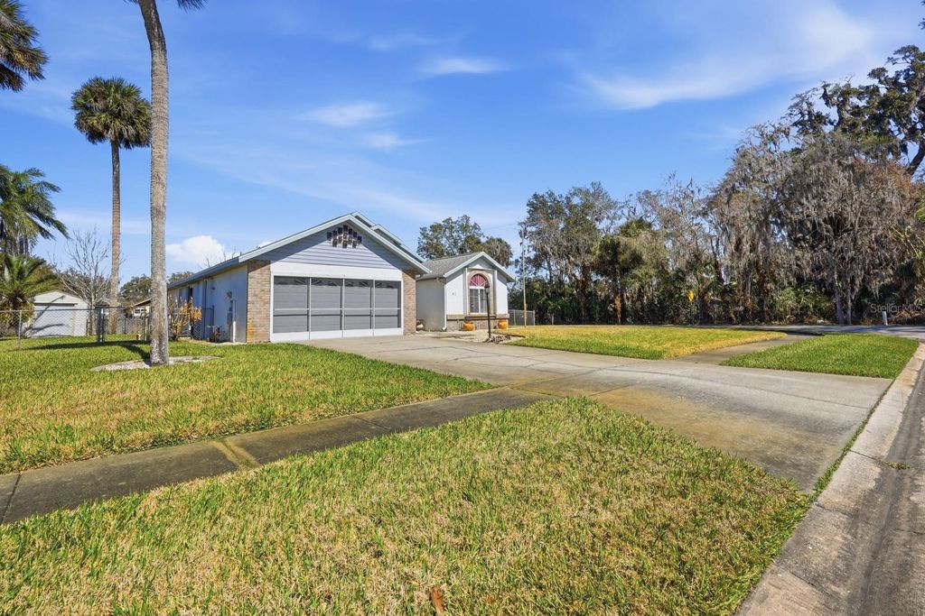 Image 39 of property listing at 815 HUDSON LANE, Port Orange, FL 32129