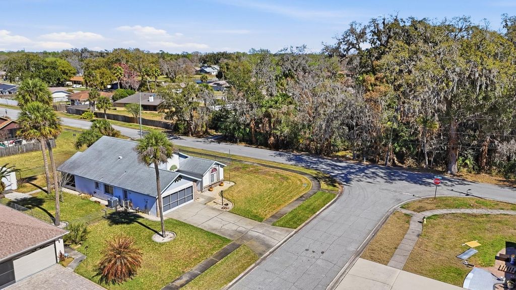 Image 42 of property listing at 815 HUDSON LANE, Port Orange, FL 32129