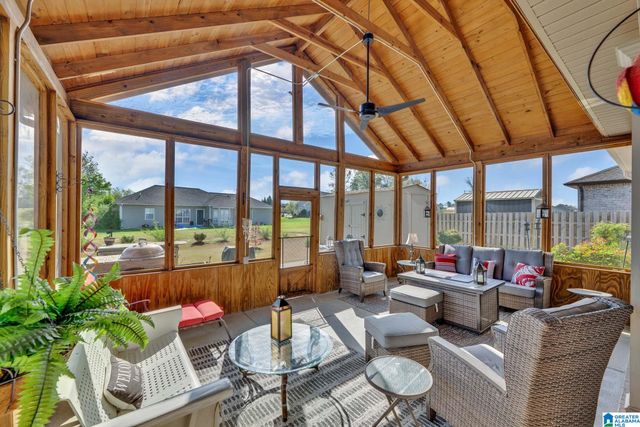 1804 MEADOWBROOK DRIVE SE, Cullman, AL 35055