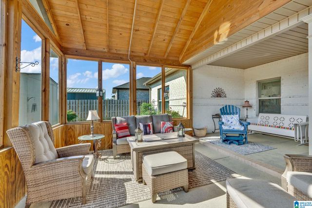 1804 MEADOWBROOK DRIVE SE, Cullman, AL 35055