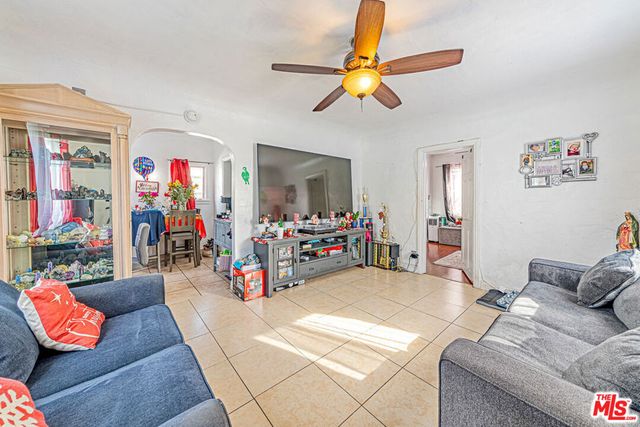 1618 S Burnside Avenue, Los Angeles, CA 90019