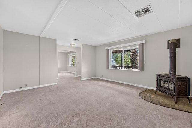 9797 Mount Vernon Rd, Auburn, CA 95603