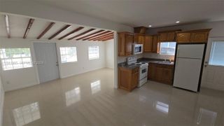 6761 SW 13th Ter 1, Miami, FL 33144