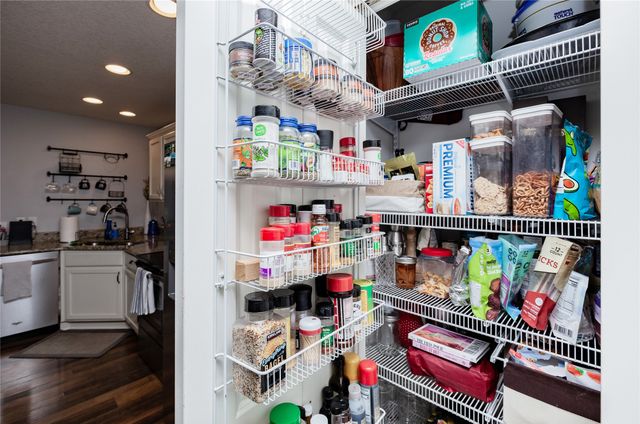 944 NE 49th Lane, Ankeny, IA 50021