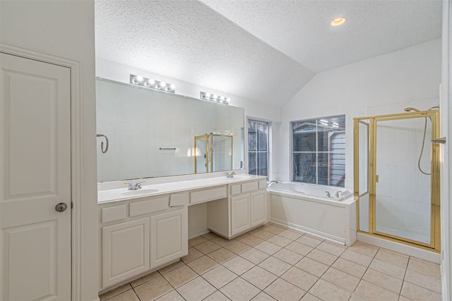 620 Gwyndellons Lane, Grand Prairie, TX 75052