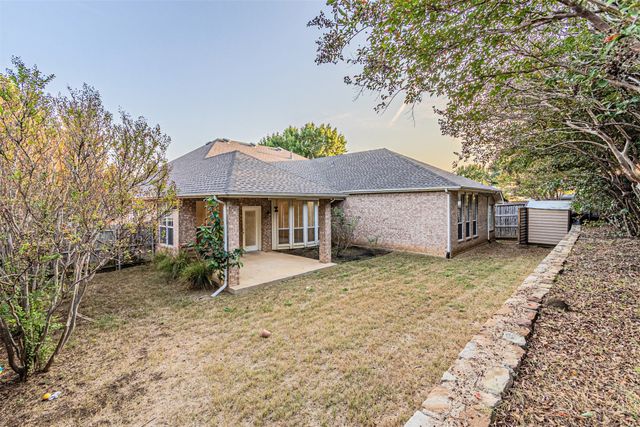 620 Gwyndellons Lane, Grand Prairie, TX 75052