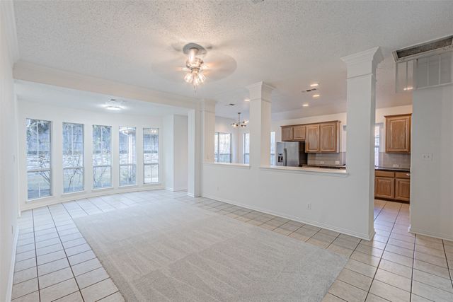 620 Gwyndellons Lane, Grand Prairie, TX 75052