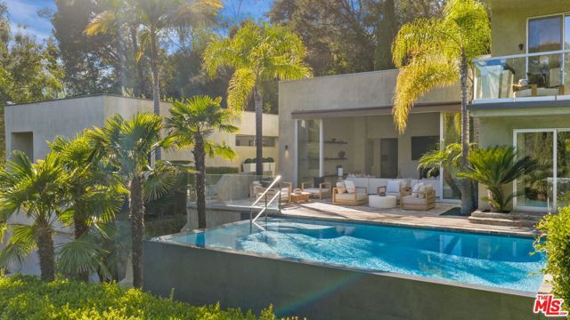 2731 Hutton Drive, Los Angeles, CA 90210