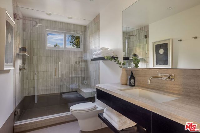 2731 Hutton Drive, Los Angeles, CA 90210