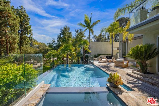 2731 Hutton Drive, Los Angeles, CA 90210