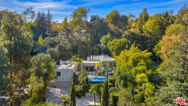 2731 Hutton Drive, Los Angeles, CA 90210