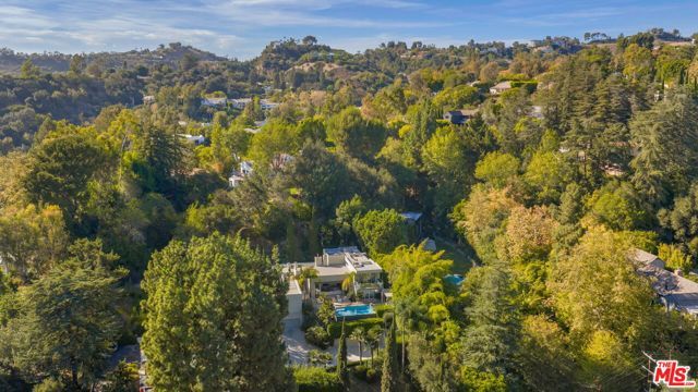 2731 Hutton Drive, Los Angeles, CA 90210