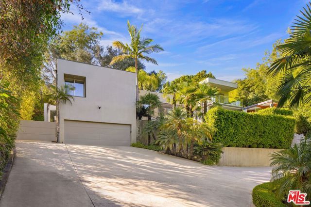 2731 Hutton Drive, Los Angeles, CA 90210