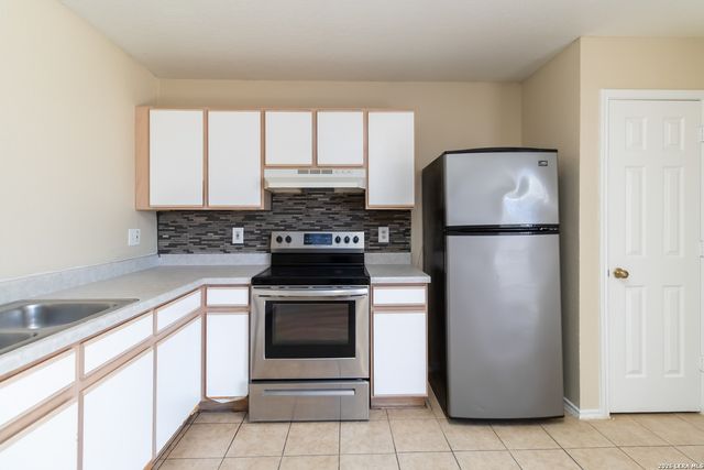 10107 Amber Coral, San Antonio, TX 78245