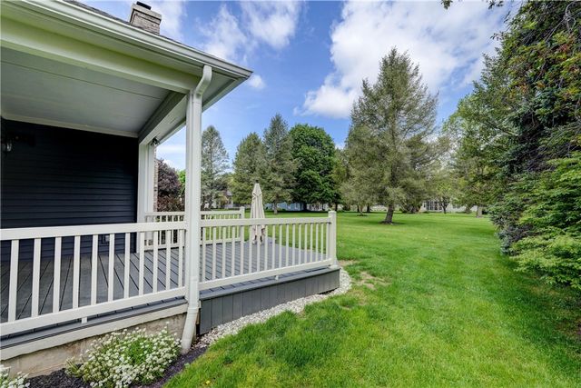 48 Hampshire Lane, Mendon, NY 14506