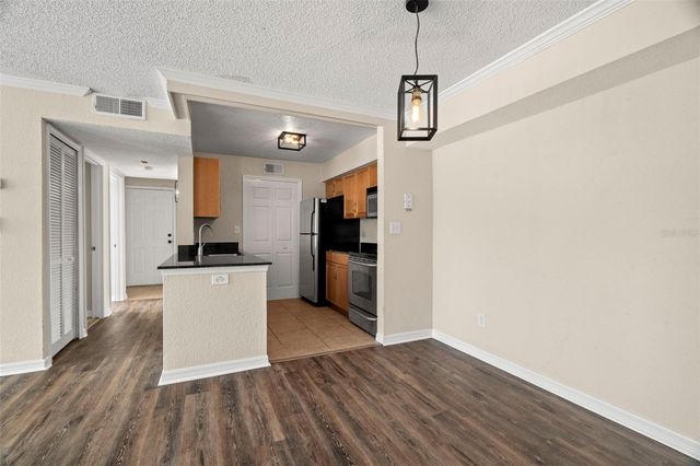 3310 HAVILAND COURT 203, Palm Harbor, FL 34684