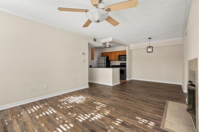 3310 HAVILAND COURT 203, Palm Harbor, FL 34684