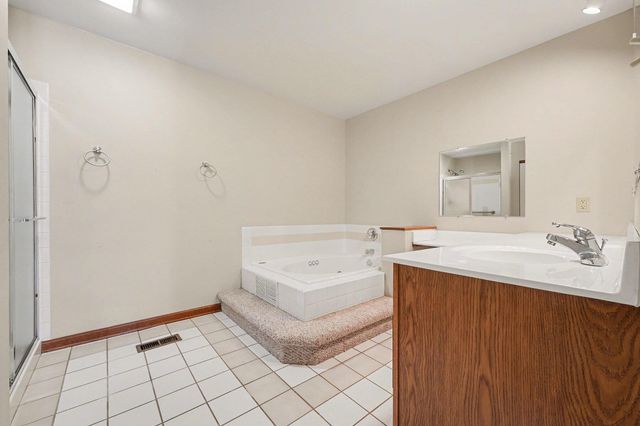 1341 W 94th Court, Crown Point, IN 46307