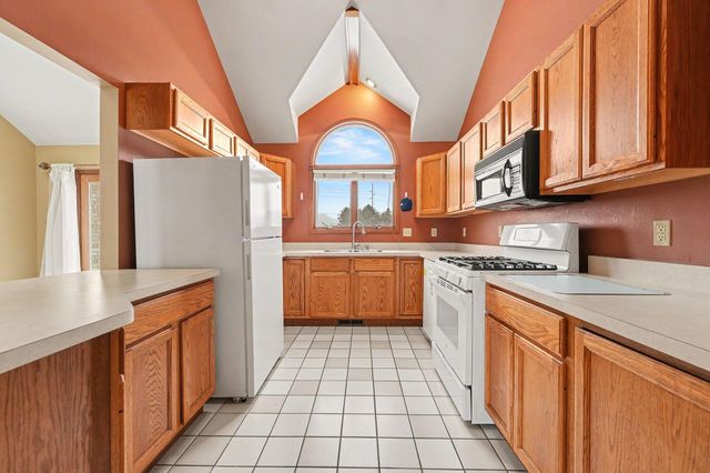 1341 W 94th Court, Crown Point, IN 46307