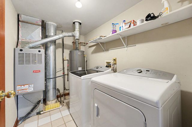 1341 W 94th Court, Crown Point, IN 46307