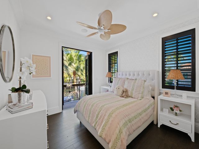 2319 NE 28th Street, Lighthouse Point, FL 33064