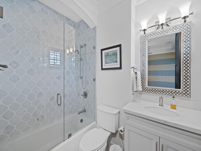 2319 NE 28th Street, Lighthouse Point, FL 33064