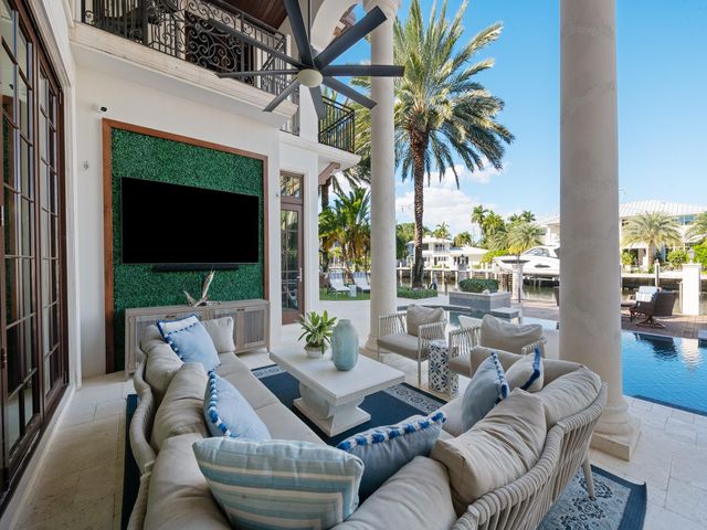 2319 NE 28th Street, Lighthouse Point, FL 33064