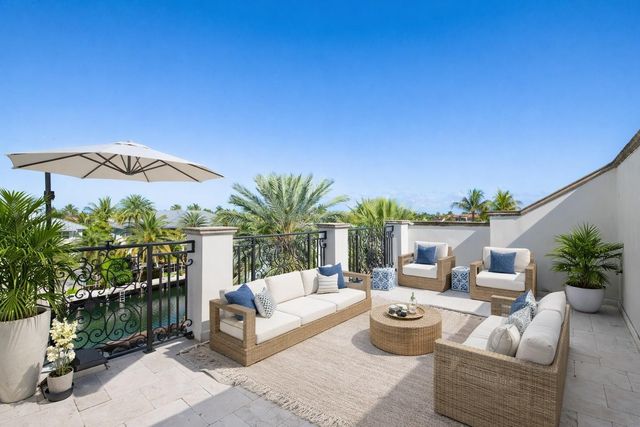 2319 NE 28th Street, Lighthouse Point, FL 33064