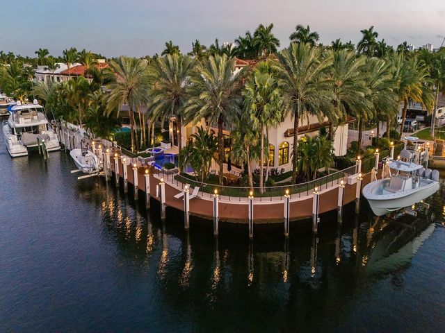 2319 NE 28th Street, Lighthouse Point, FL 33064