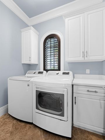 2319 NE 28th Street, Lighthouse Point, FL 33064