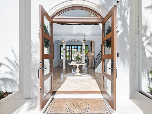 2319 NE 28th Street, Lighthouse Point, FL 33064