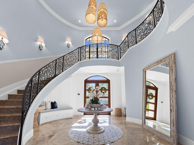 2319 NE 28th Street, Lighthouse Point, FL 33064